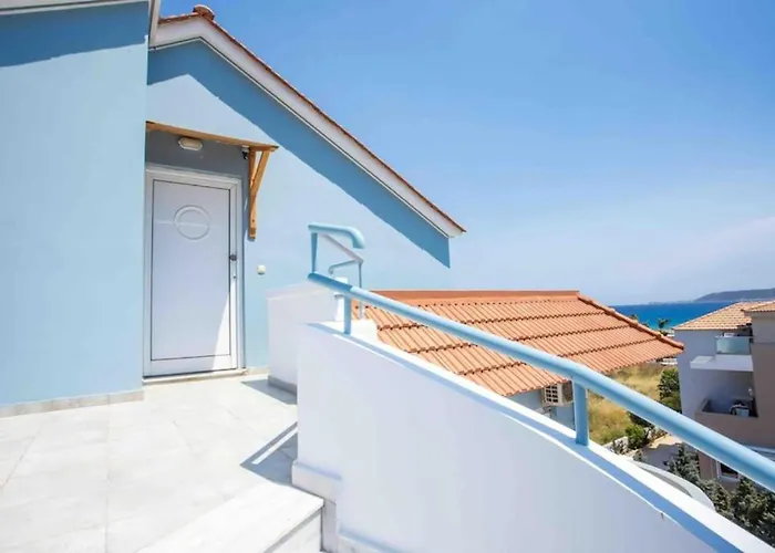 Апартаменты Megat Seaview And Seaside